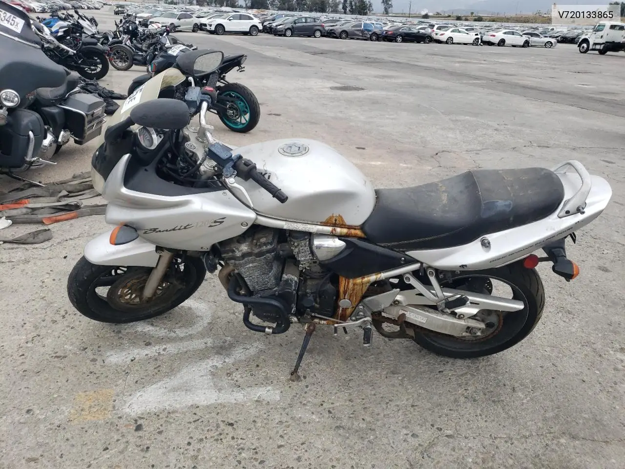 2002 Suzuki Gsf1200 Base VIN: JS1GV77A522102774 Lot: 53846465