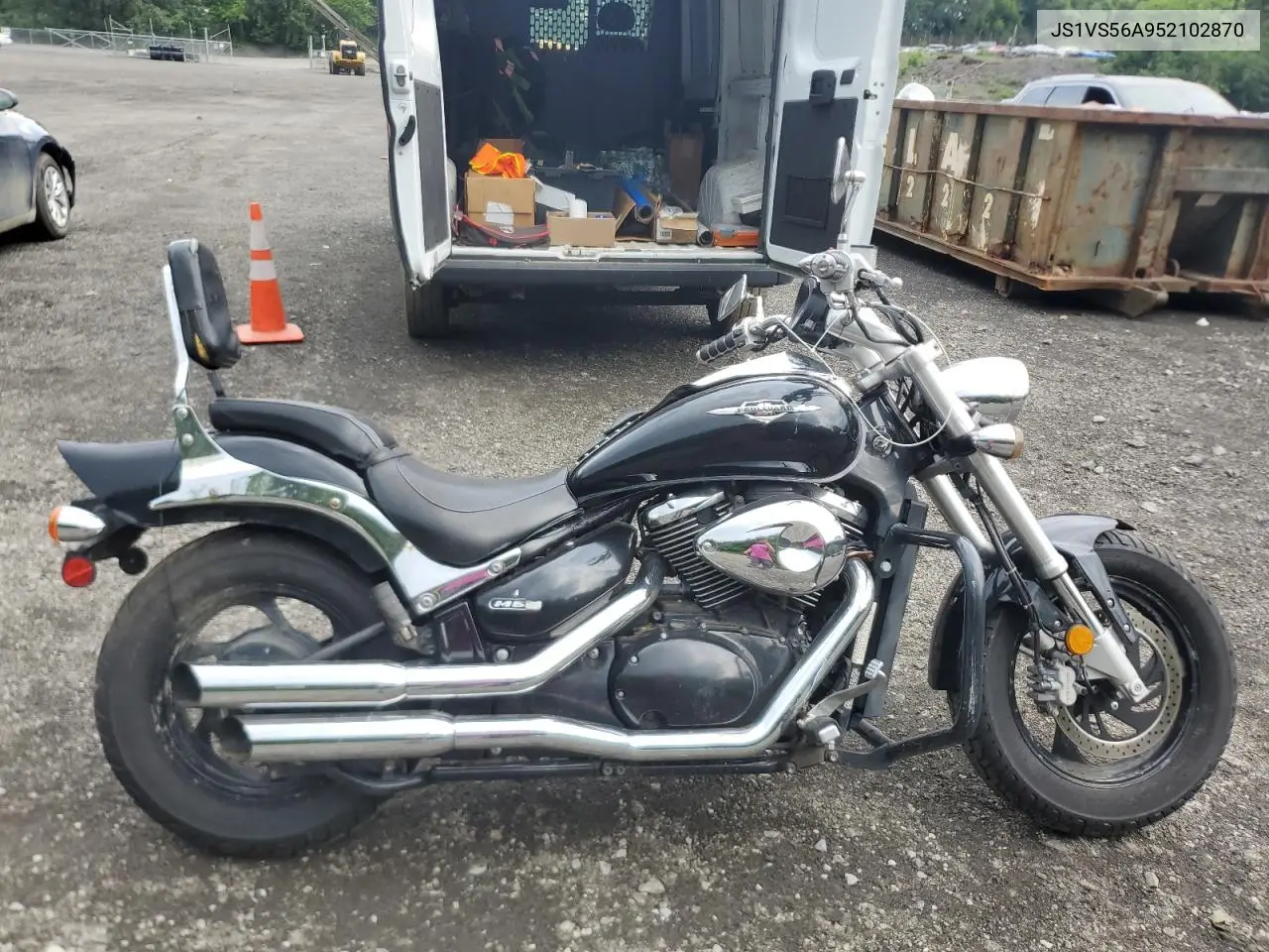 2005 Suzuki M50 Bk5 VIN: JS1VS56A952102870 Lot: 62314475