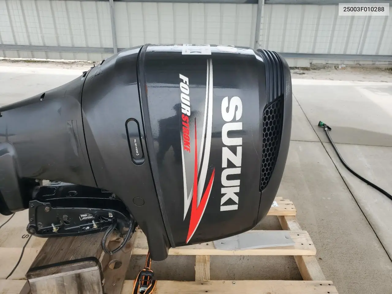 2010 Suzuki Boat Motor - Boats Boat VIN: 25003F010288 Lot: 65404465