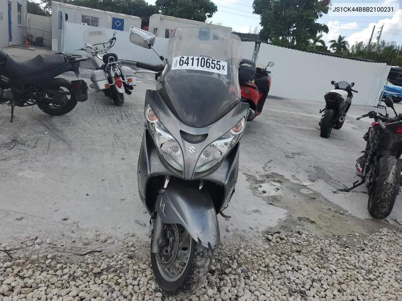 2011 Suzuki An400 A VIN: JS1CK44B8B2100231 Lot: 64110655