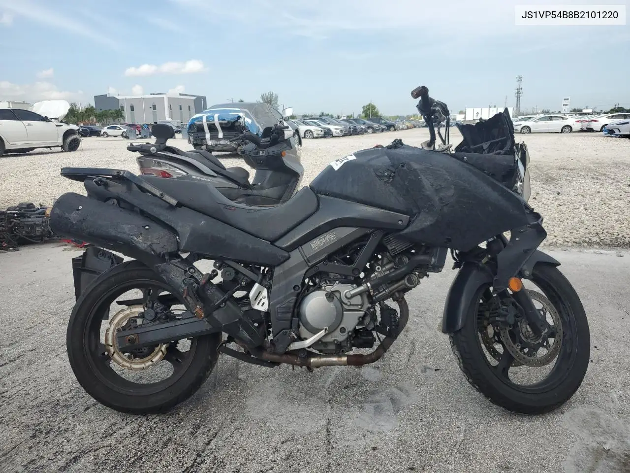 2011 Suzuki Dl650 A VIN: JS1VP54B8B2101220 Lot: 64114425