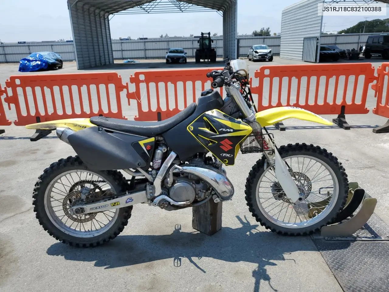 2003 Suzuki Rm250 VIN: JS1RJ18C832100388 Lot: 62723045