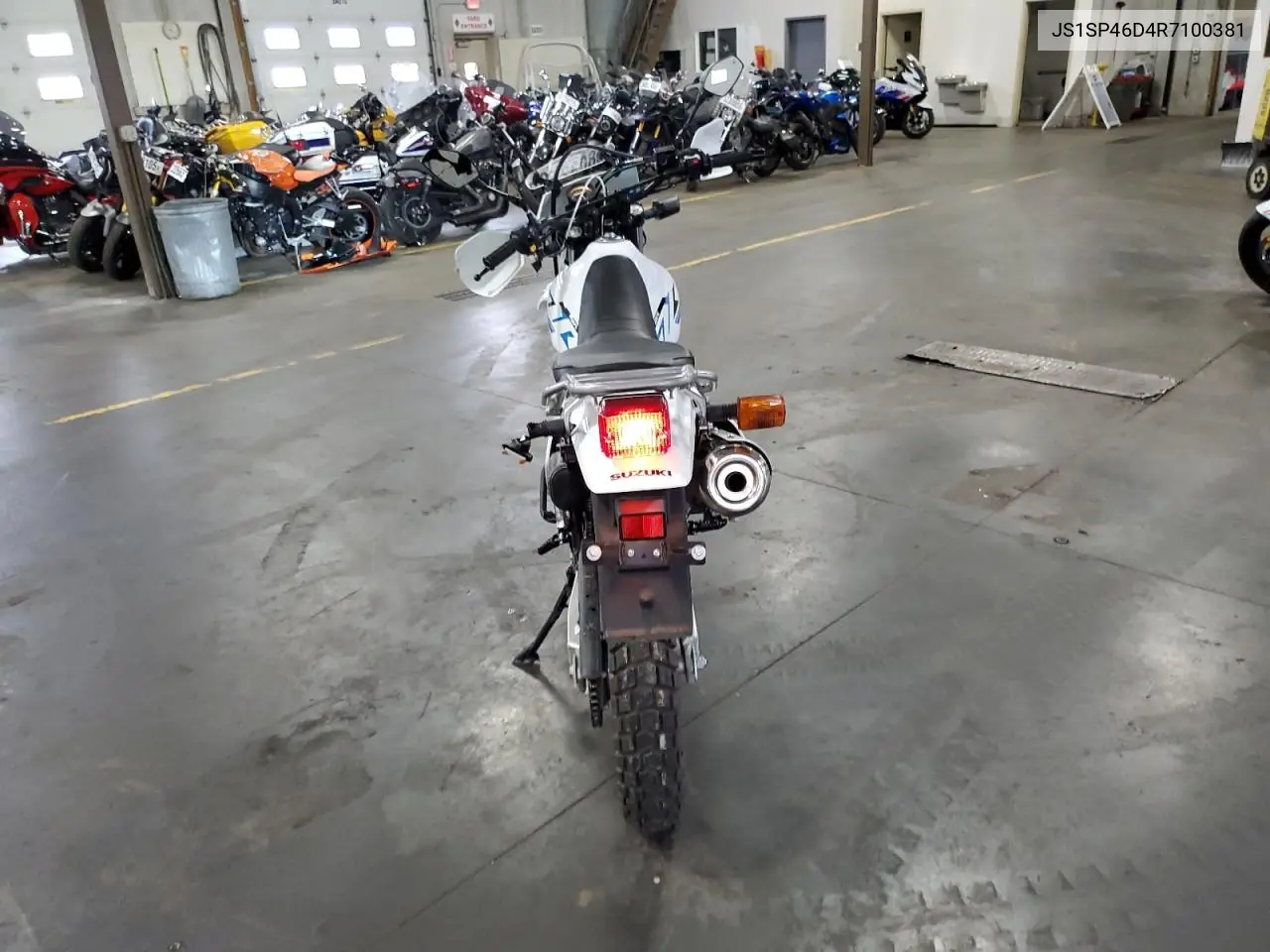 2024 Suzuki Dr650 Se VIN: JS1SP46D4R7100381 Lot: 58032595