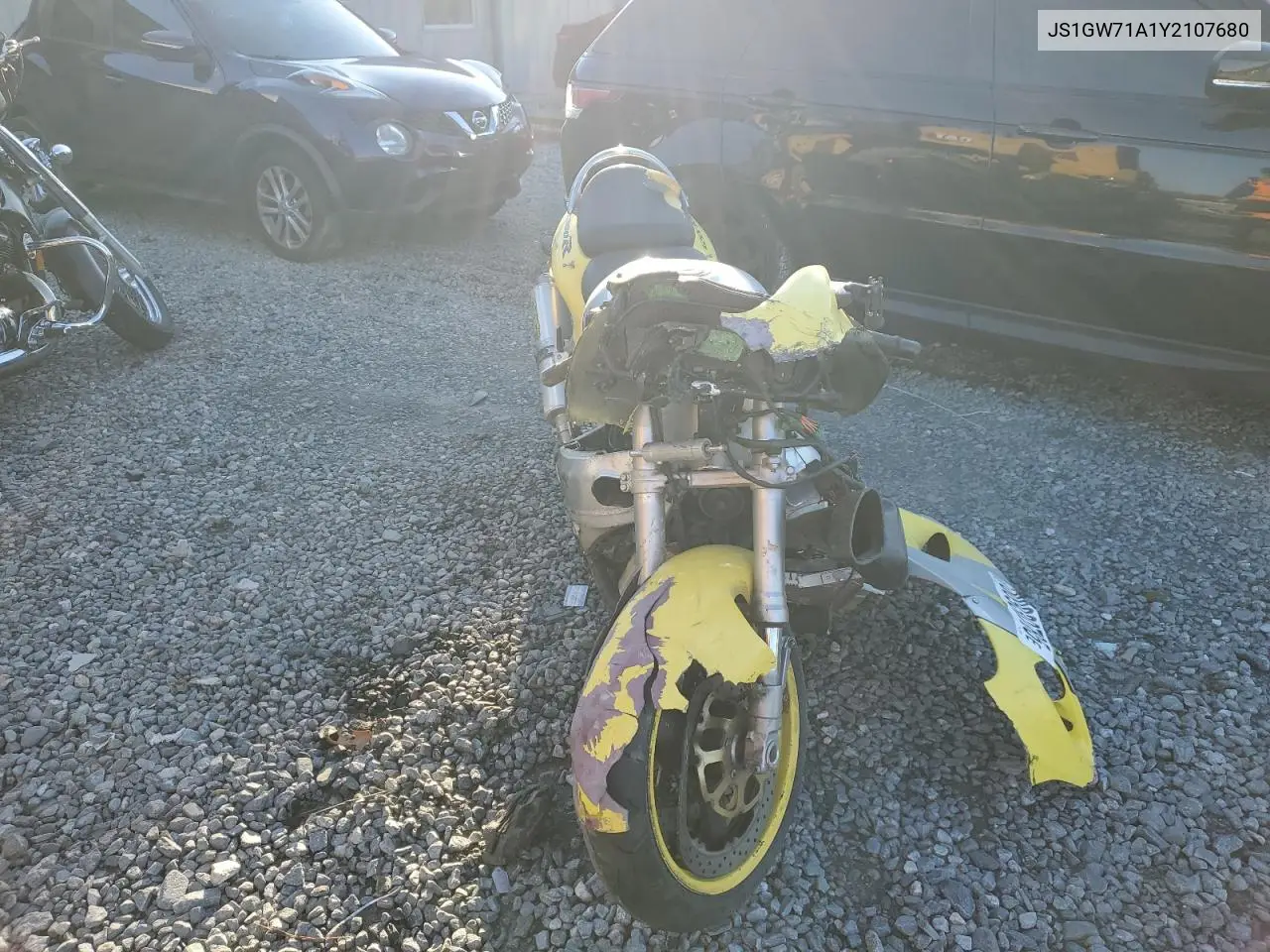 2000 Suzuki Gsx1300 R VIN: JS1GW71A1Y2107680 Lot: 88930785