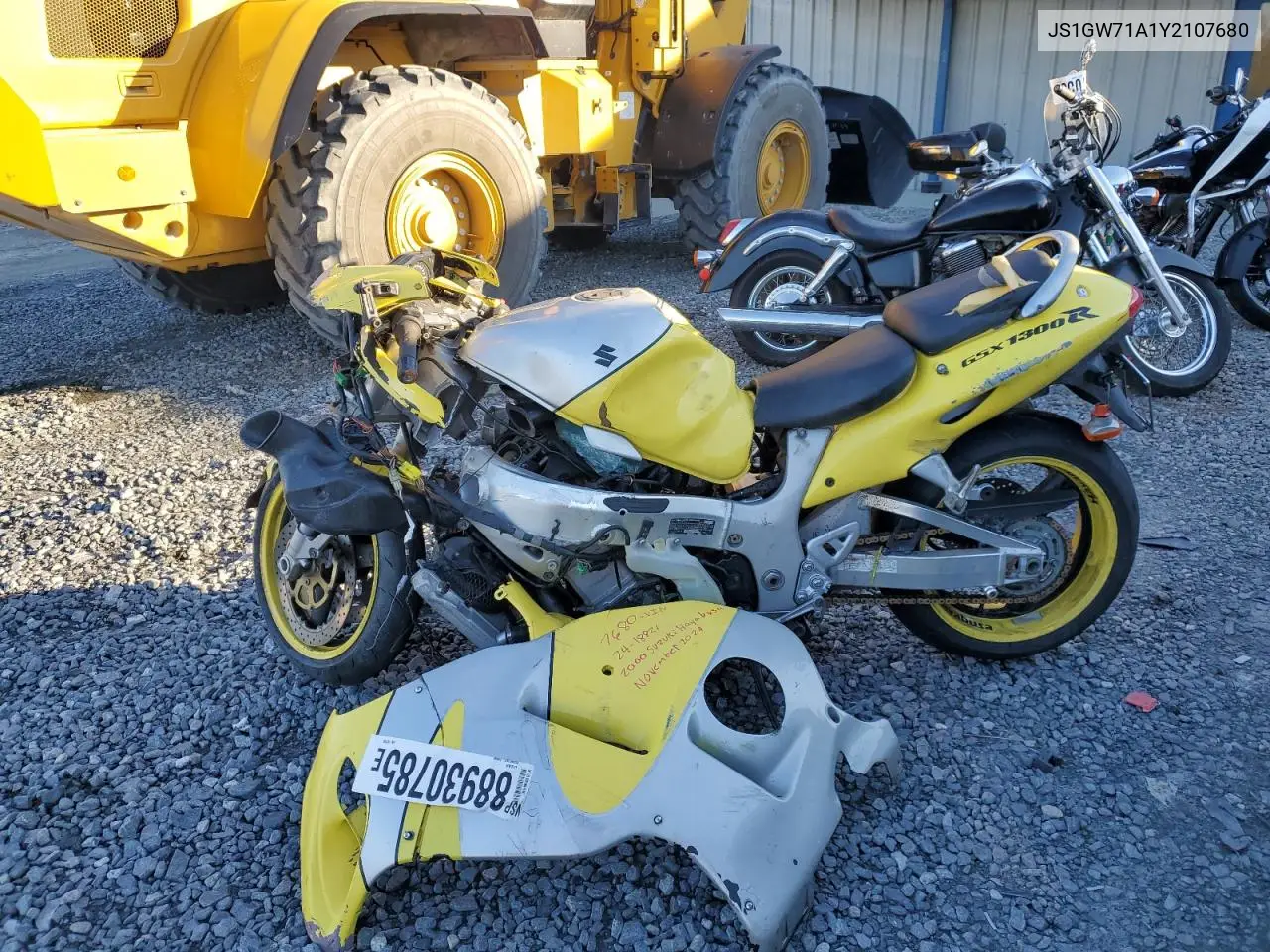 2000 Suzuki Gsx1300 R VIN: JS1GW71A1Y2107680 Lot: 88930785