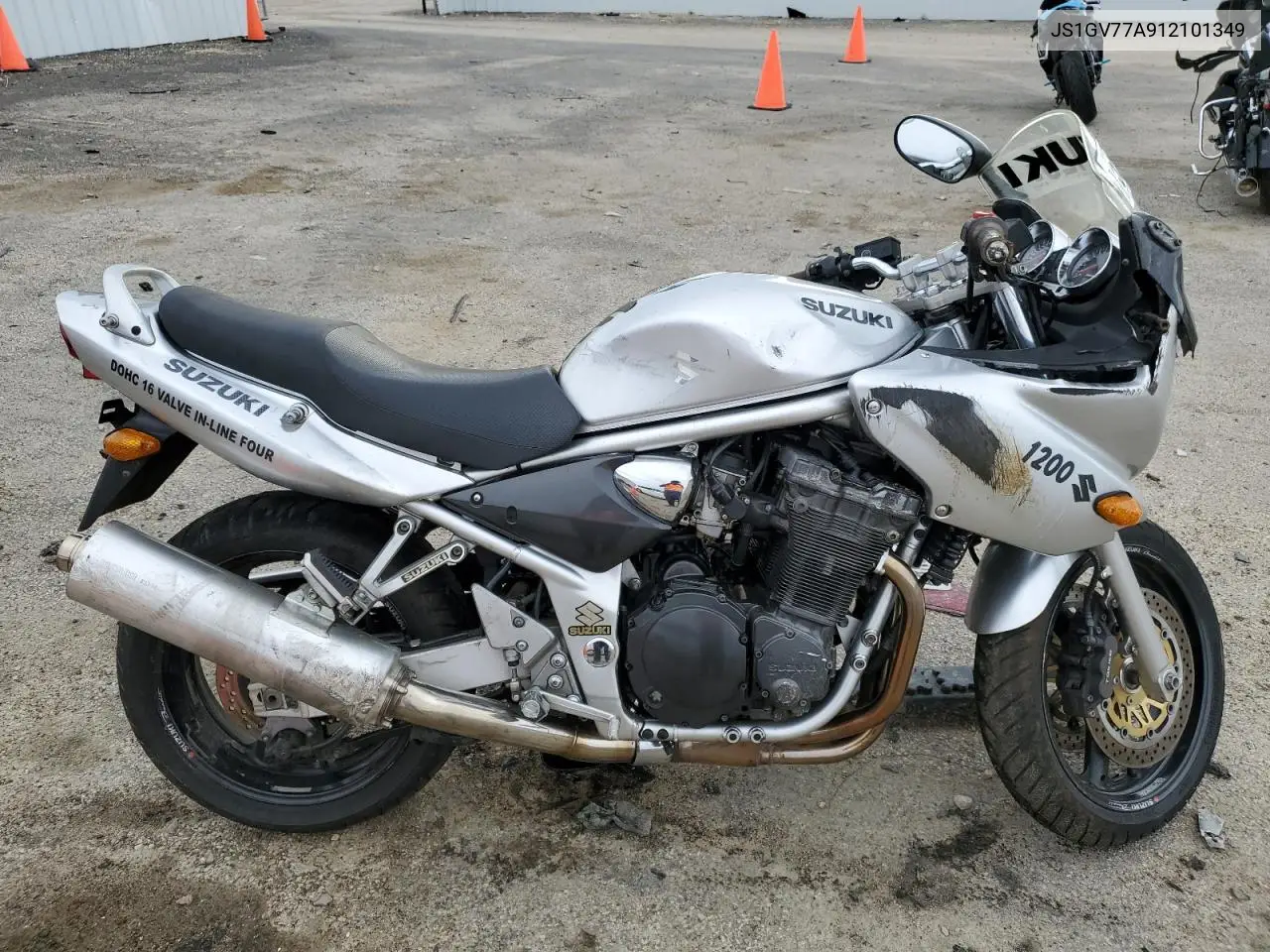 2001 Suzuki Gsf1200 Base VIN: JS1GV77A912101349 Lot: 55495125