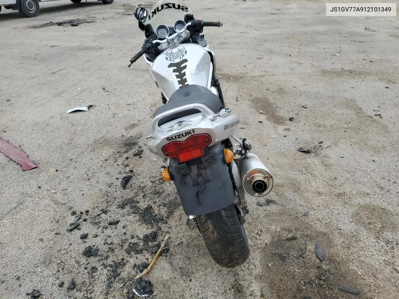 2001 Suzuki Gsf1200 Base VIN: JS1GV77A912101349 Lot: 55495125