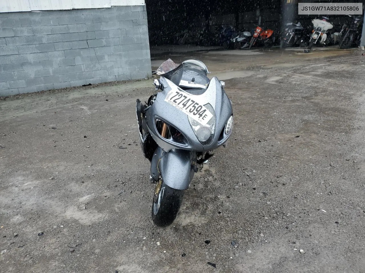 2003 Suzuki Gsx1300 R VIN: JS1GW71A832105806 Lot: 72747594