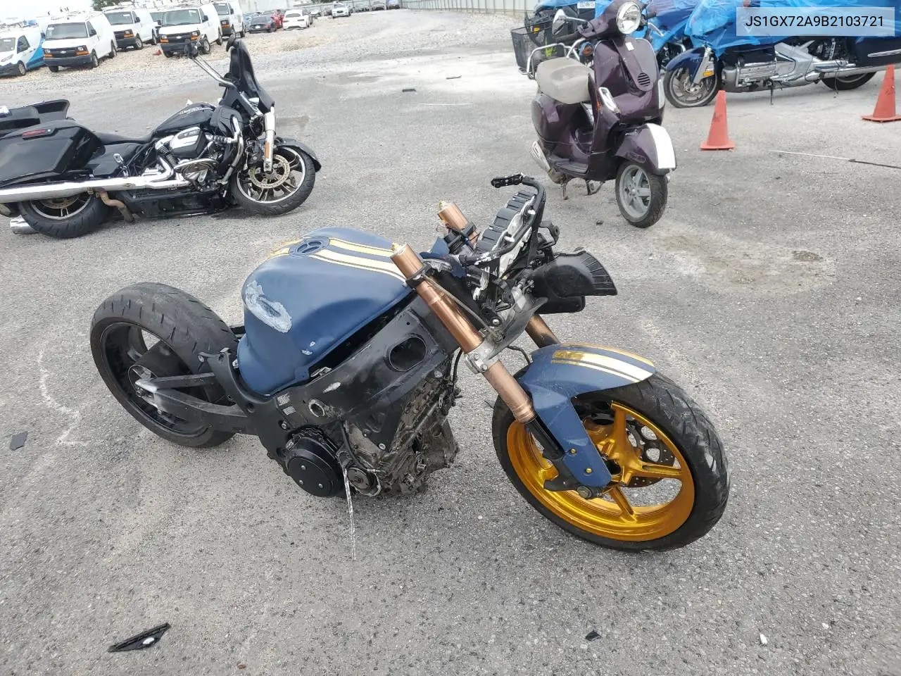 2011 Suzuki Gsx1300 R VIN: JS1GX72A9B2103721 Lot: 58395255
