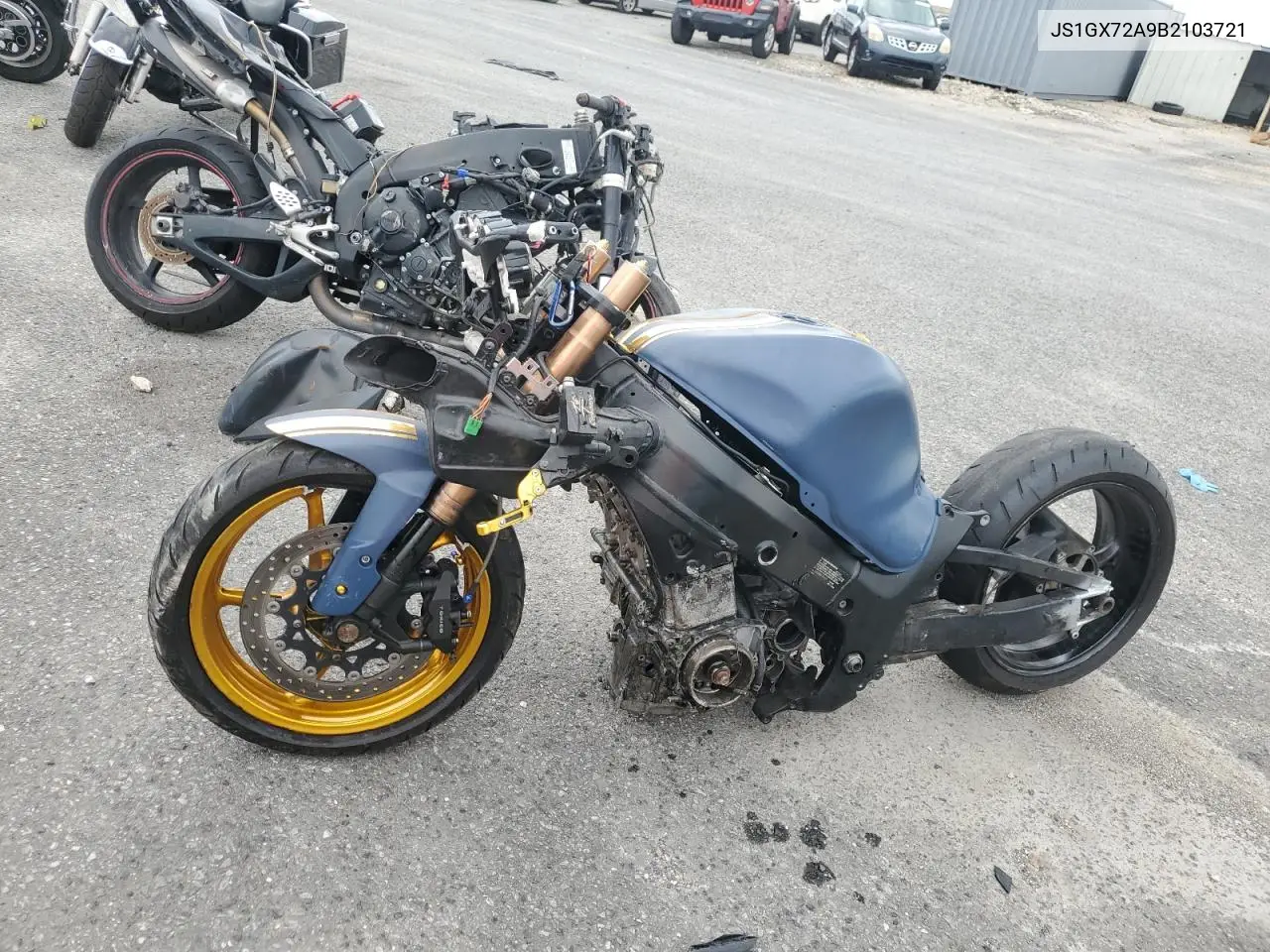2011 Suzuki Gsx1300 R VIN: JS1GX72A9B2103721 Lot: 58395255