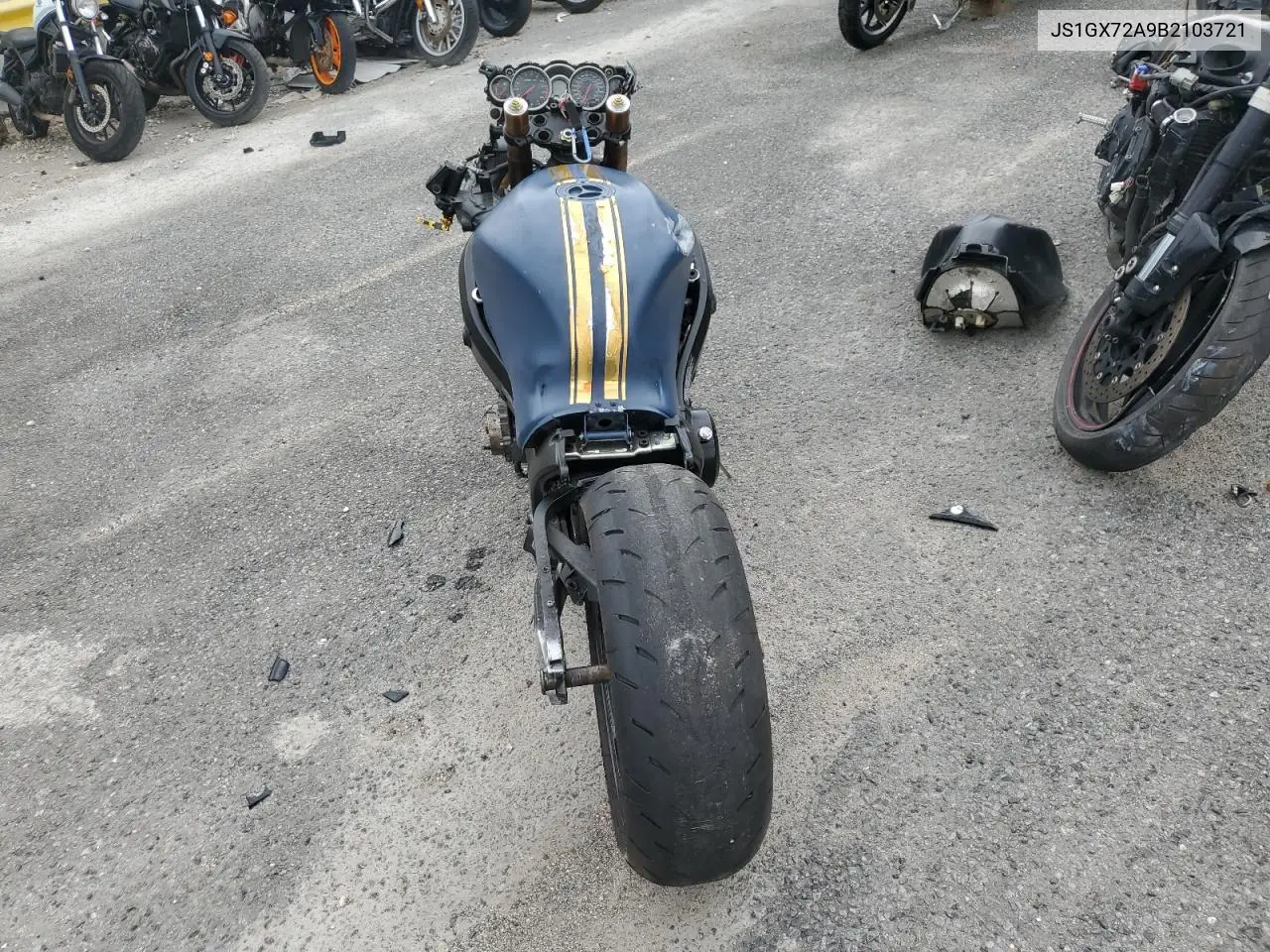 2011 Suzuki Gsx1300 R VIN: JS1GX72A9B2103721 Lot: 58395255