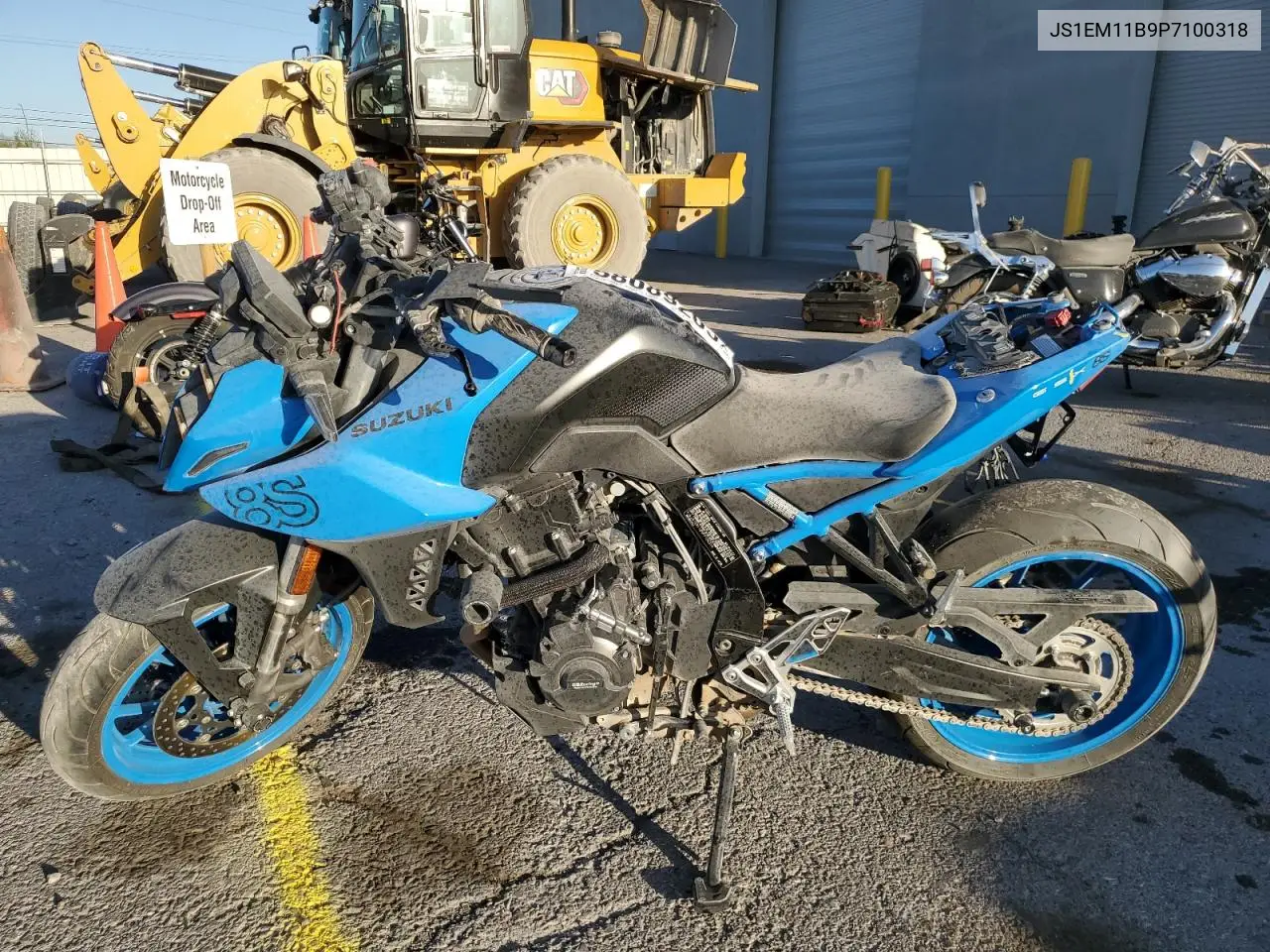 2023 Suzuki Gsx800 R VIN: JS1EM11B9P7100318 Lot: 58089205