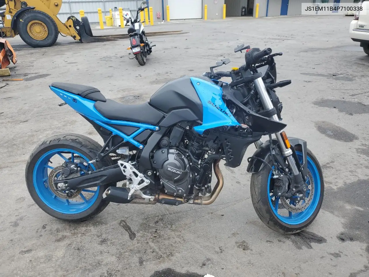 2023 Suzuki Gsx800 R VIN: JS1EM11B4P7100338 Lot: 59915395