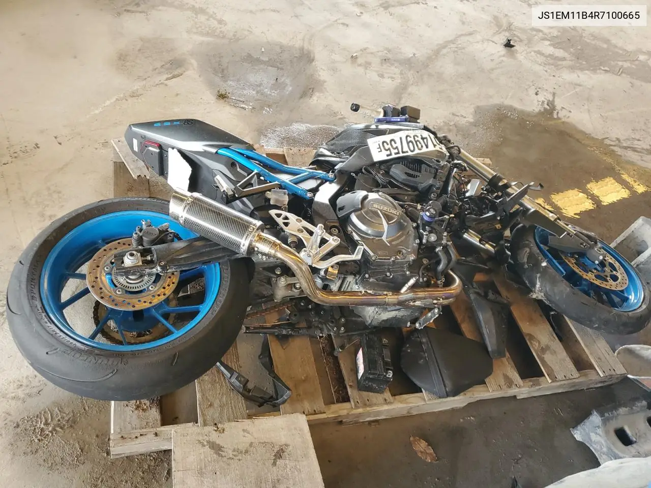 2024 Suzuki Gsx800 R VIN: JS1EM11B4R7100665 Lot: 51499755