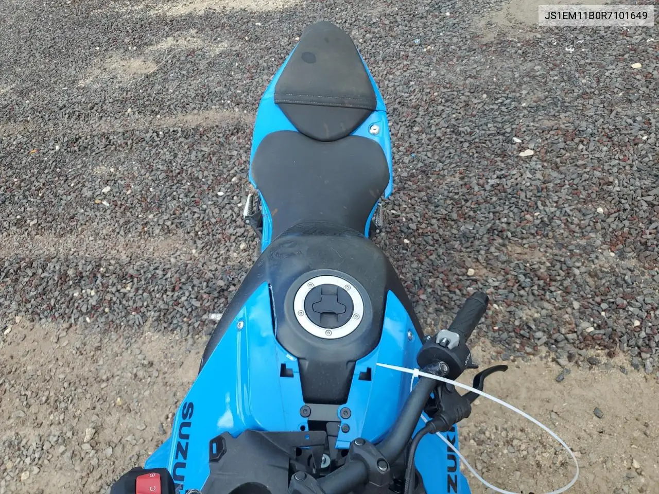 2024 Suzuki Gsx800 R VIN: JS1EM11B0R7101649 Lot: 52216395