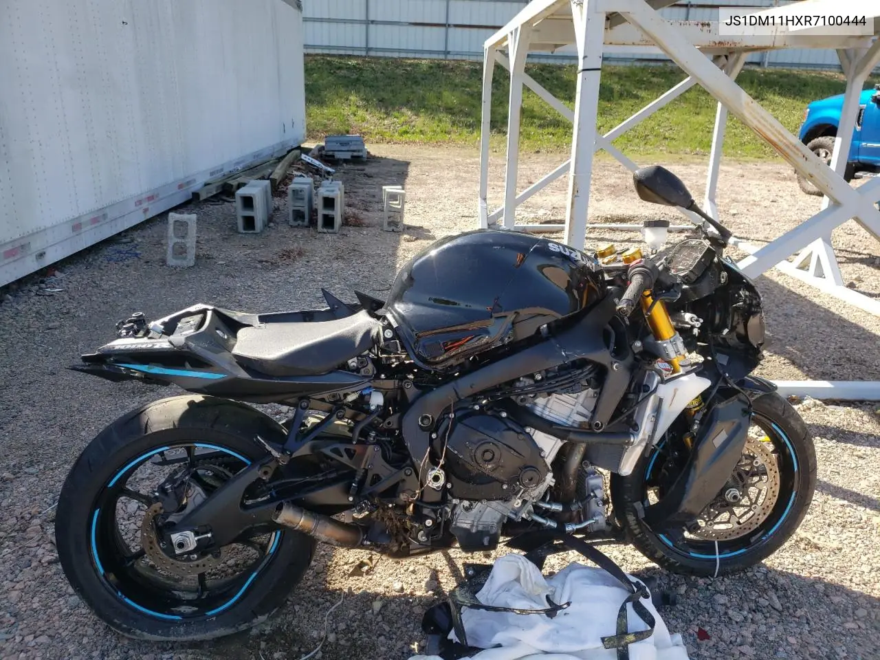 2024 Suzuki Gsx-R1000 R VIN: JS1DM11HXR7100444 Lot: 52404905