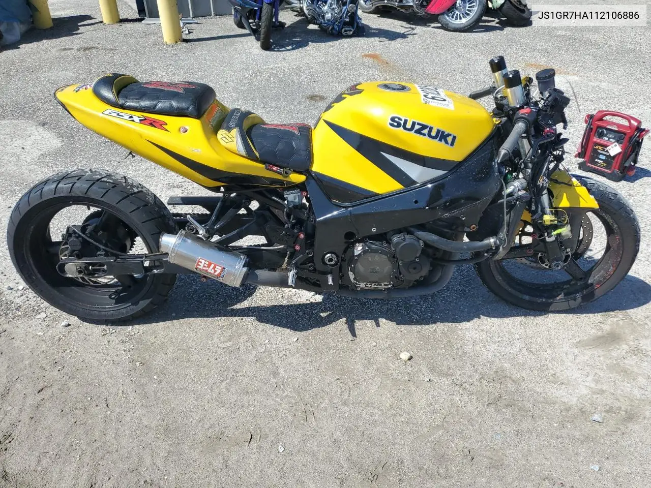 2001 Suzuki Gsx-R750 VIN: JS1GR7HA112106886 Lot: 61828695