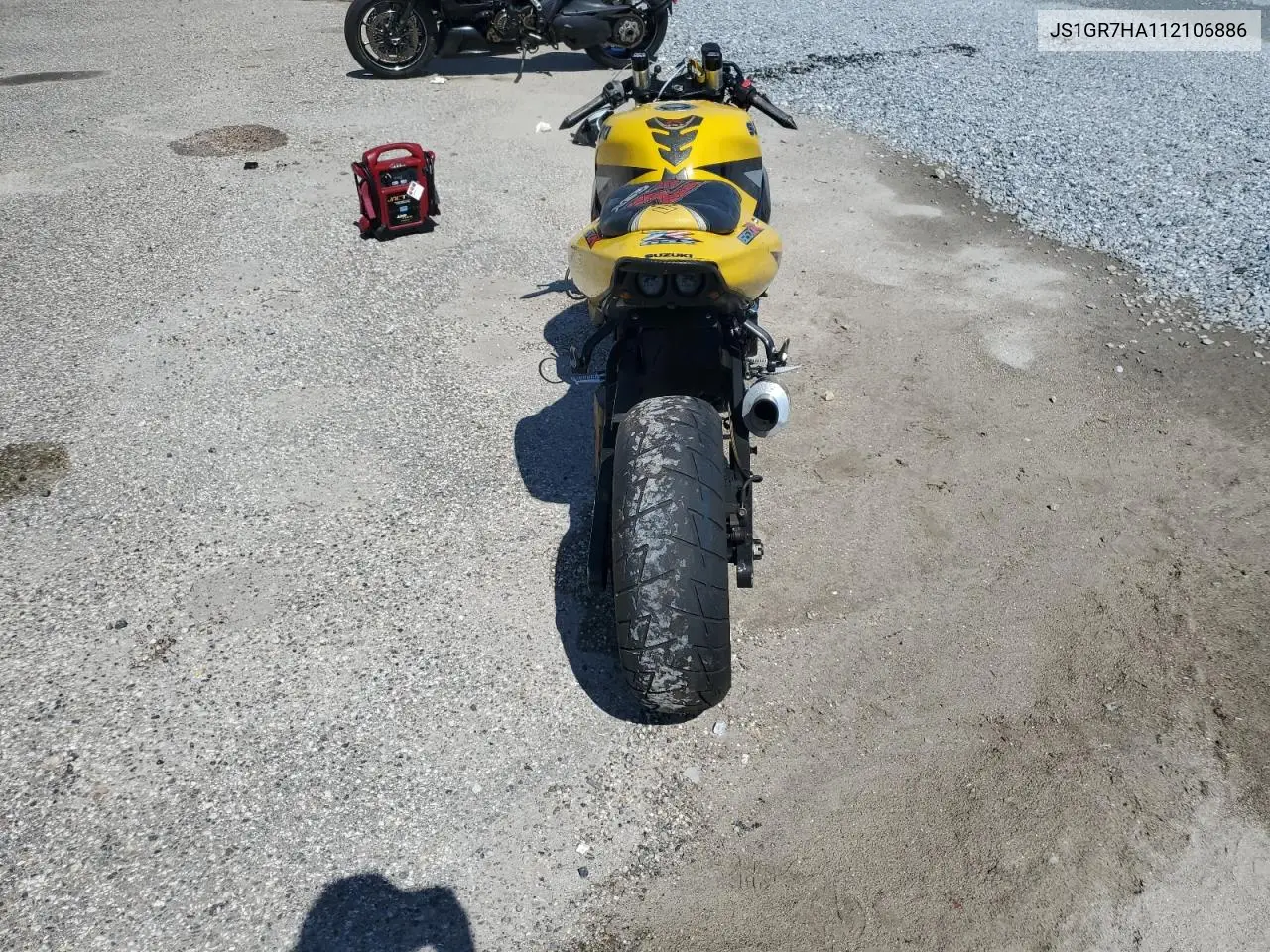 2001 Suzuki Gsx-R750 VIN: JS1GR7HA112106886 Lot: 61828695