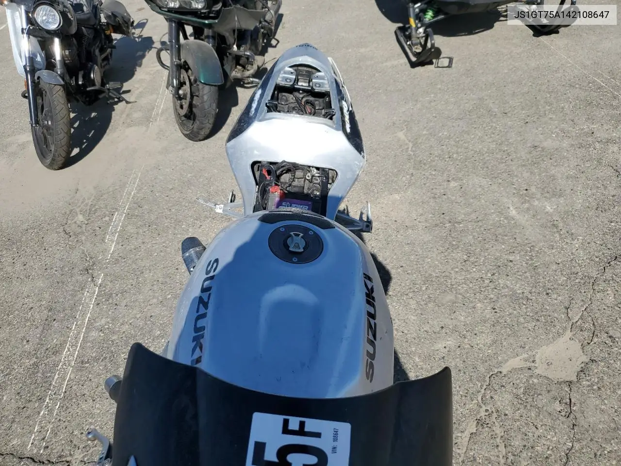 2004 Suzuki Gsx-R1000 VIN: JS1GT75A142108647 Lot: 61409115