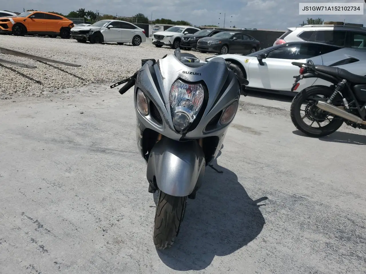 2005 Suzuki Gsx1300 Rk5 VIN: JS1GW71A152102734 Lot: 54411745