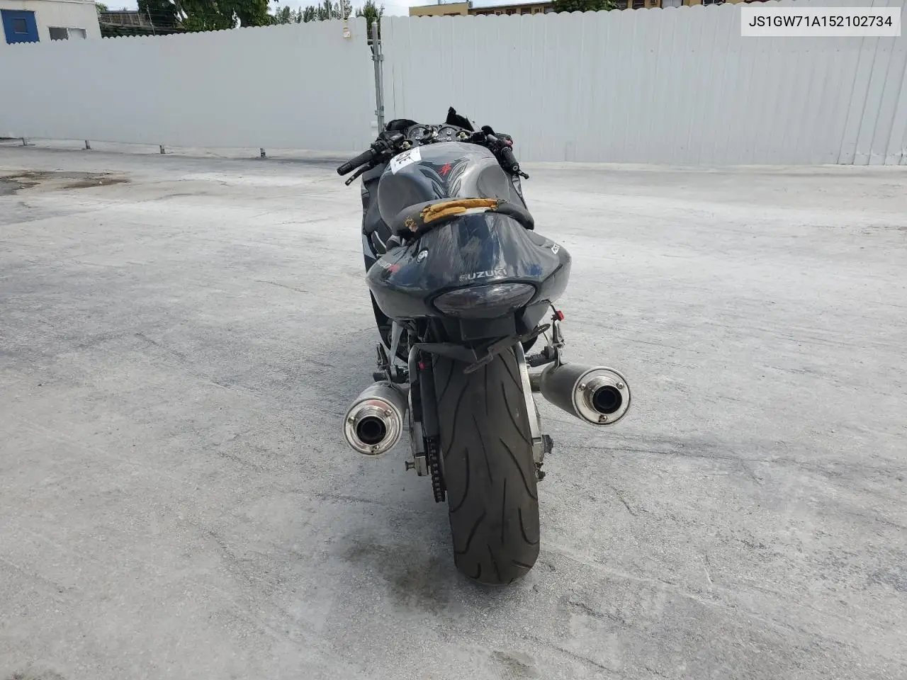 2005 Suzuki Gsx1300 Rk5 VIN: JS1GW71A152102734 Lot: 54411745
