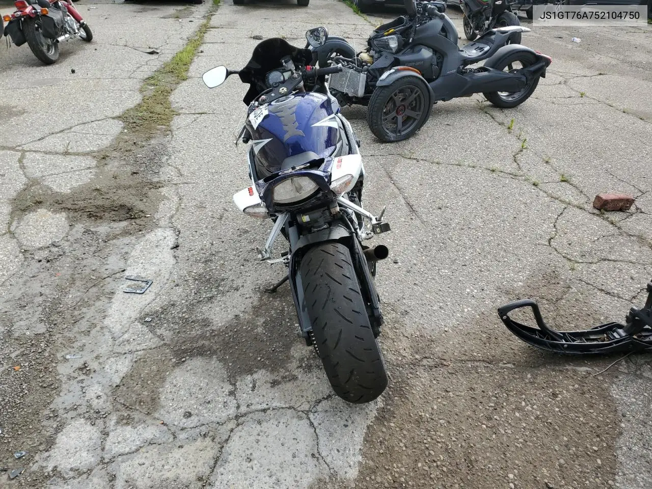 2005 Suzuki Gsx-R1000 VIN: JS1GT76A752104750 Lot: 62754965