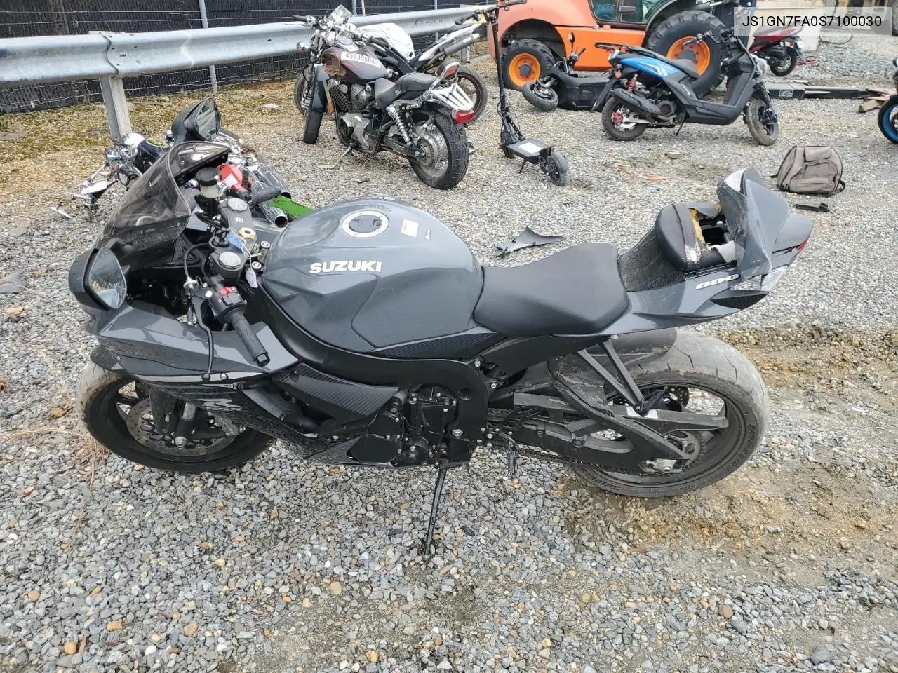 2025 Suzuki Gsx-R600 VIN: JAS1GN7FA3S716532 Lot: 47200415