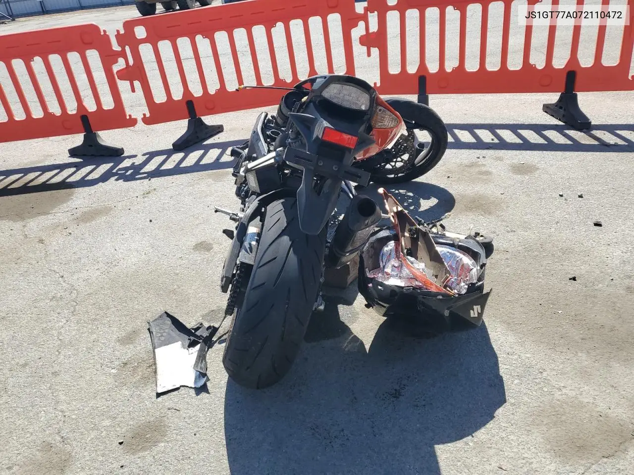 2007 Suzuki Gsx-R1000 VIN: JS1GT77A072110472 Lot: 61692115