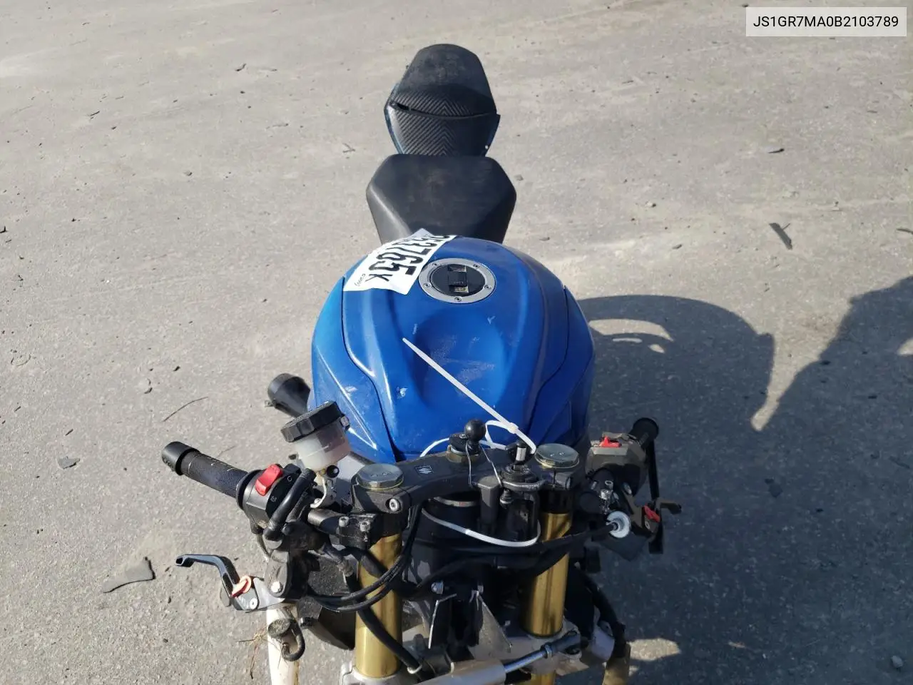2011 Suzuki Gsx750 VIN: JS1GR7MA0B2103789 Lot: 43353765