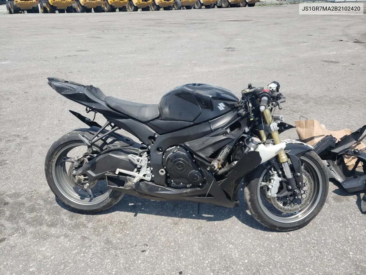2011 Suzuki Gsx750 VIN: JS1GR7MA2B2102420 Lot: 57790105