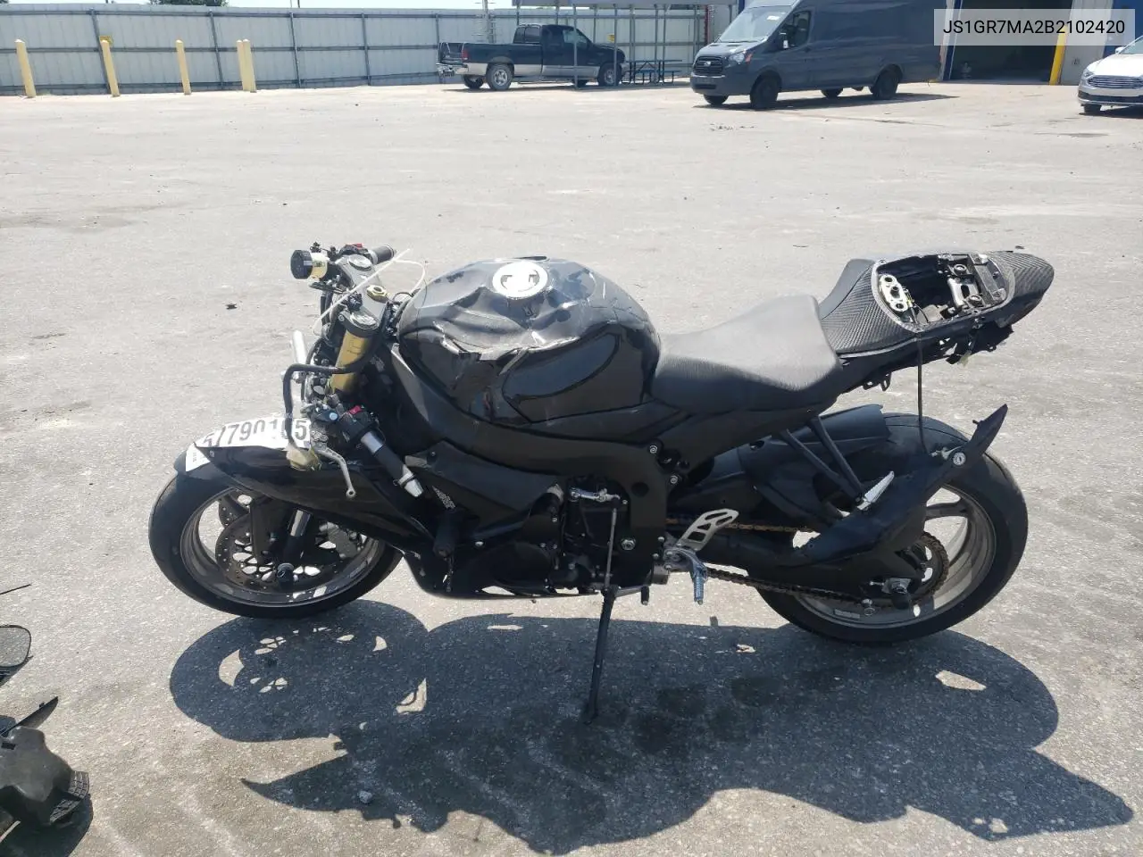 2011 Suzuki Gsx750 VIN: JS1GR7MA2B2102420 Lot: 57790105