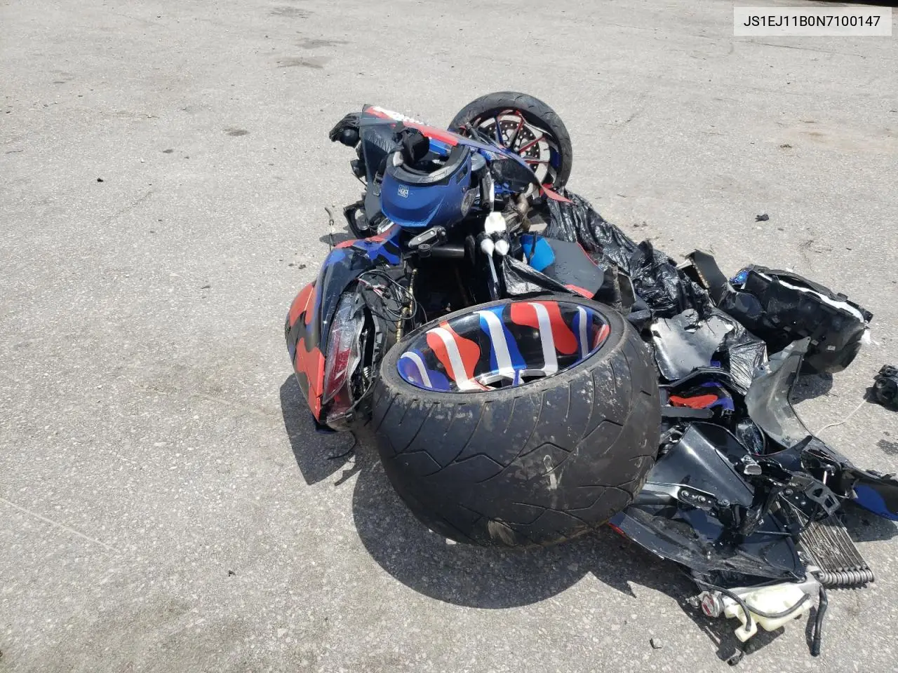 2022 Suzuki Gsx1300 Rr VIN: JS1EJ11B0N7100147 Lot: 60898565