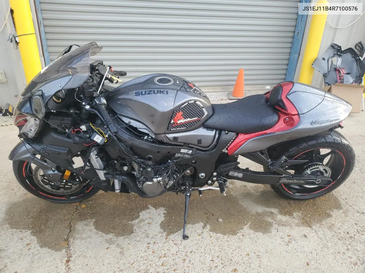 2024 Suzuki Gsx1300 Rr VIN: JS1EJ11B4R7100576 Lot: 53165175