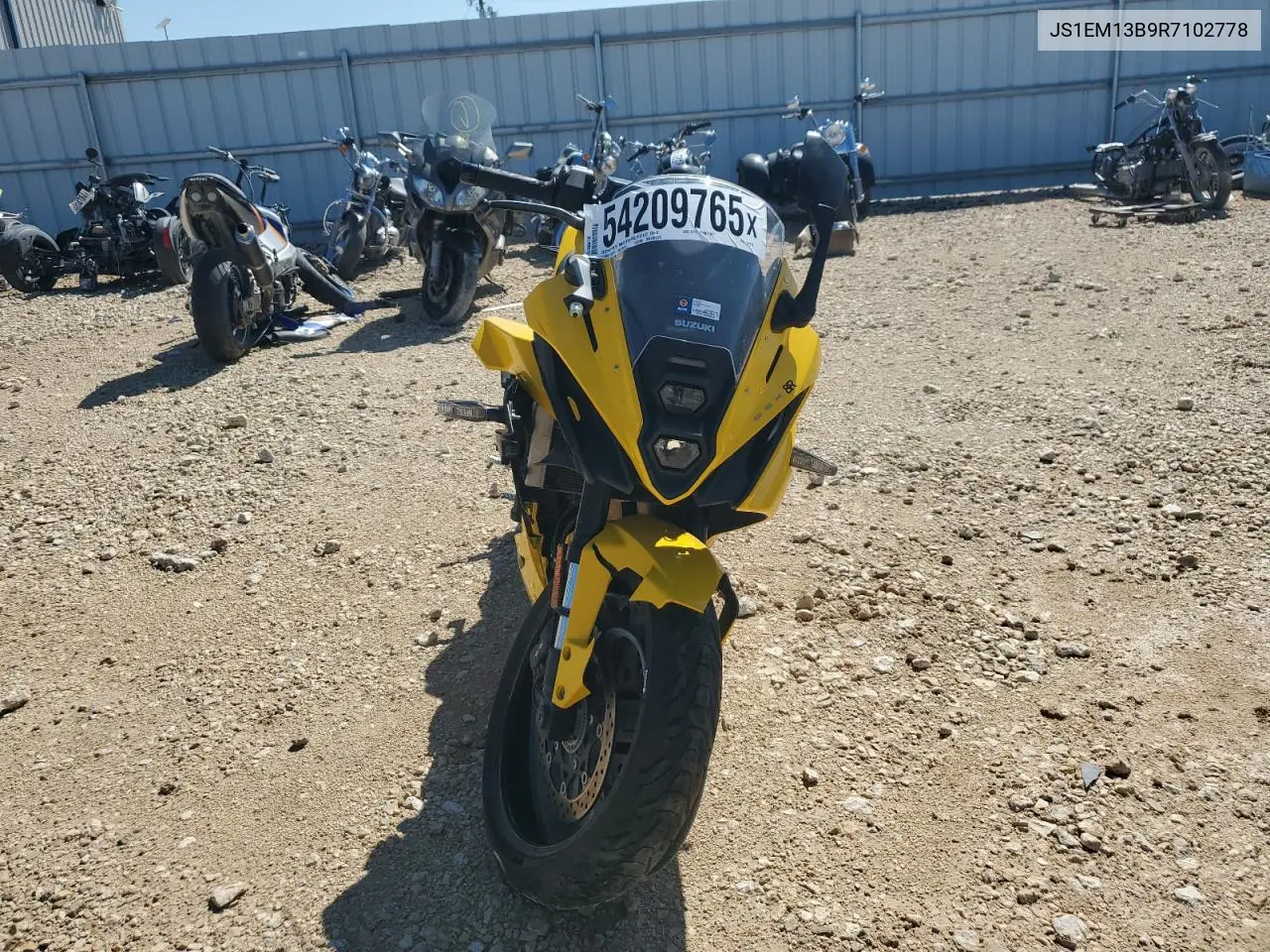2024 Suzuki Gsx800 F VIN: JS1EM13B9R7102778 Lot: 54209765