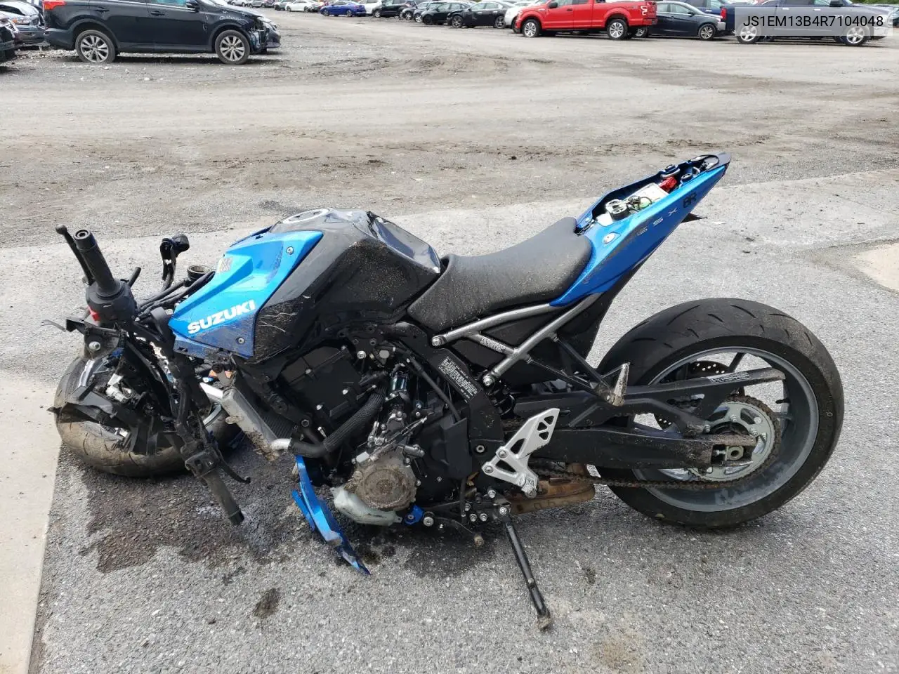 2024 Suzuki Gsx800 F VIN: JS1EM13B4R7104048 Lot: 55433115