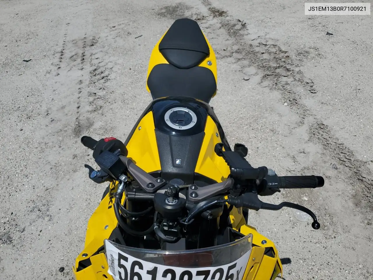 2024 Suzuki Gsx800 F VIN: JS1EM13B0R7100921 Lot: 56138725