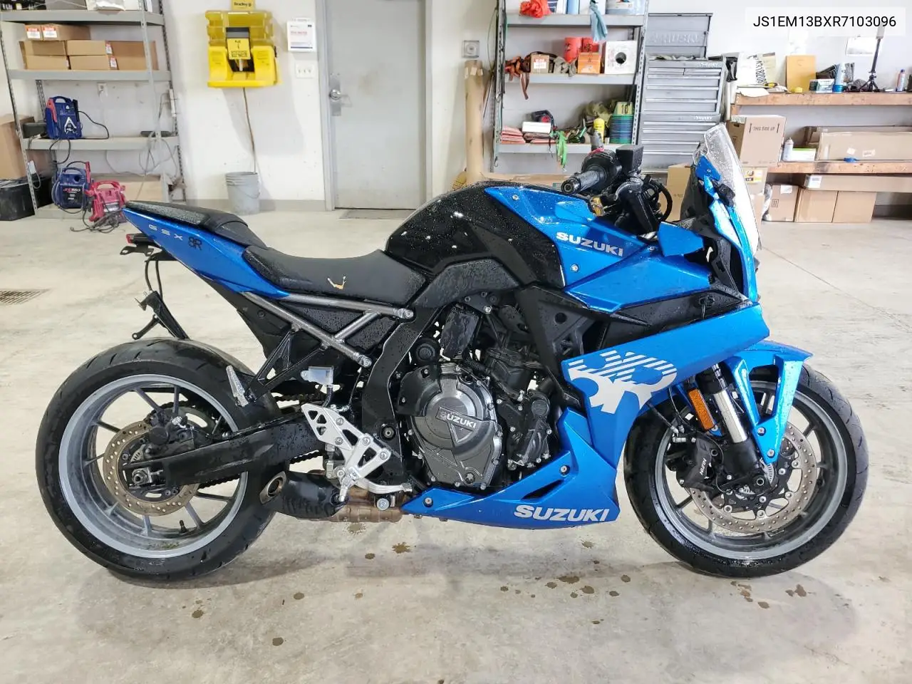2024 Suzuki Gsx800 F VIN: JS1EM13BXR7103096 Lot: 60970765