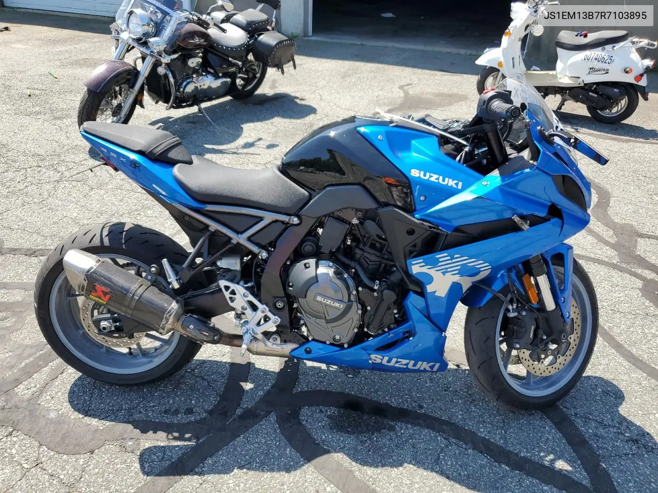 2024 Suzuki Gsx800 F VIN: JS1EM13B7R7103895 Lot: 61658065