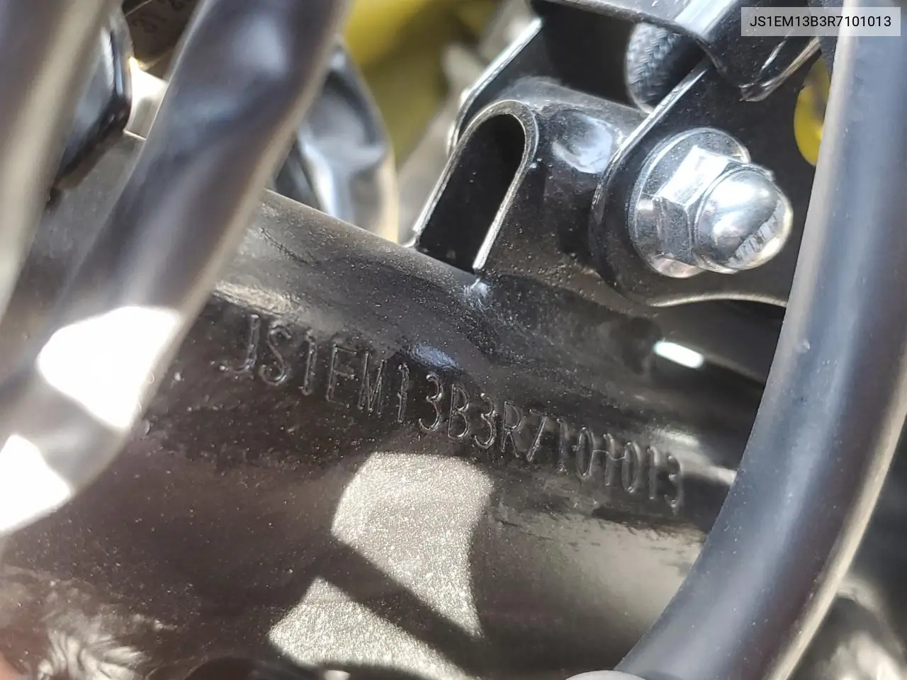 2024 Suzuki Gsx800 F VIN: JS1EM13B3R7101013 Lot: 61956385