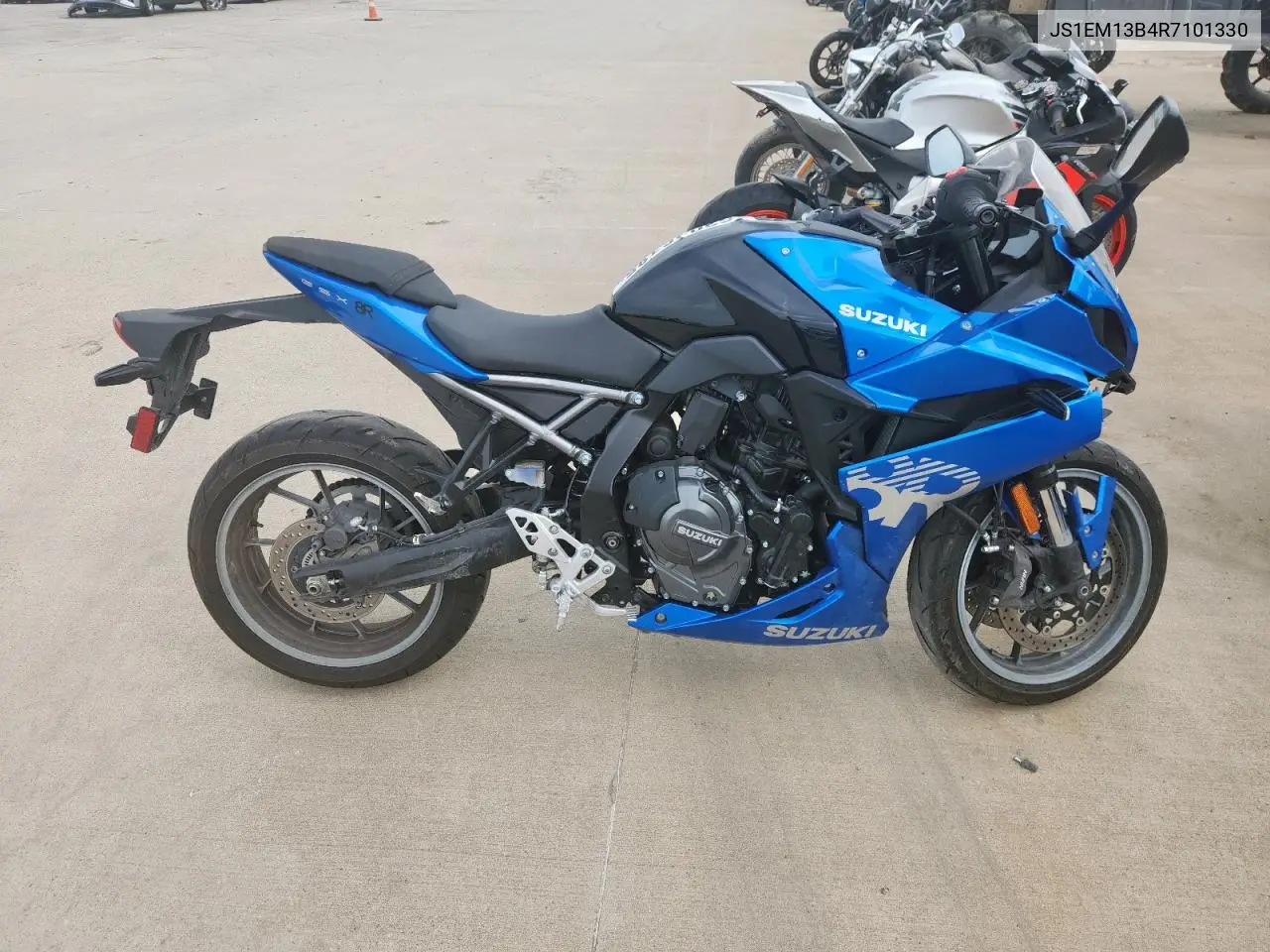 2024 Suzuki Gsx800 F VIN: JS1EM13B4R7101330 Lot: 63636185
