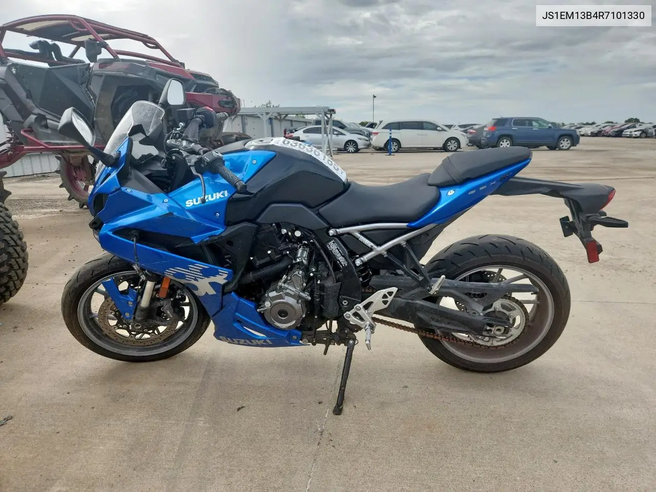 2024 Suzuki Gsx800 F VIN: JS1EM13B4R7101330 Lot: 63636185