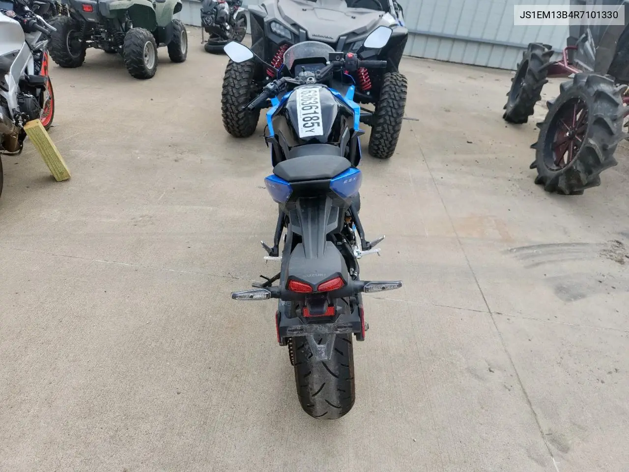 2024 Suzuki Gsx800 F VIN: JS1EM13B4R7101330 Lot: 63636185