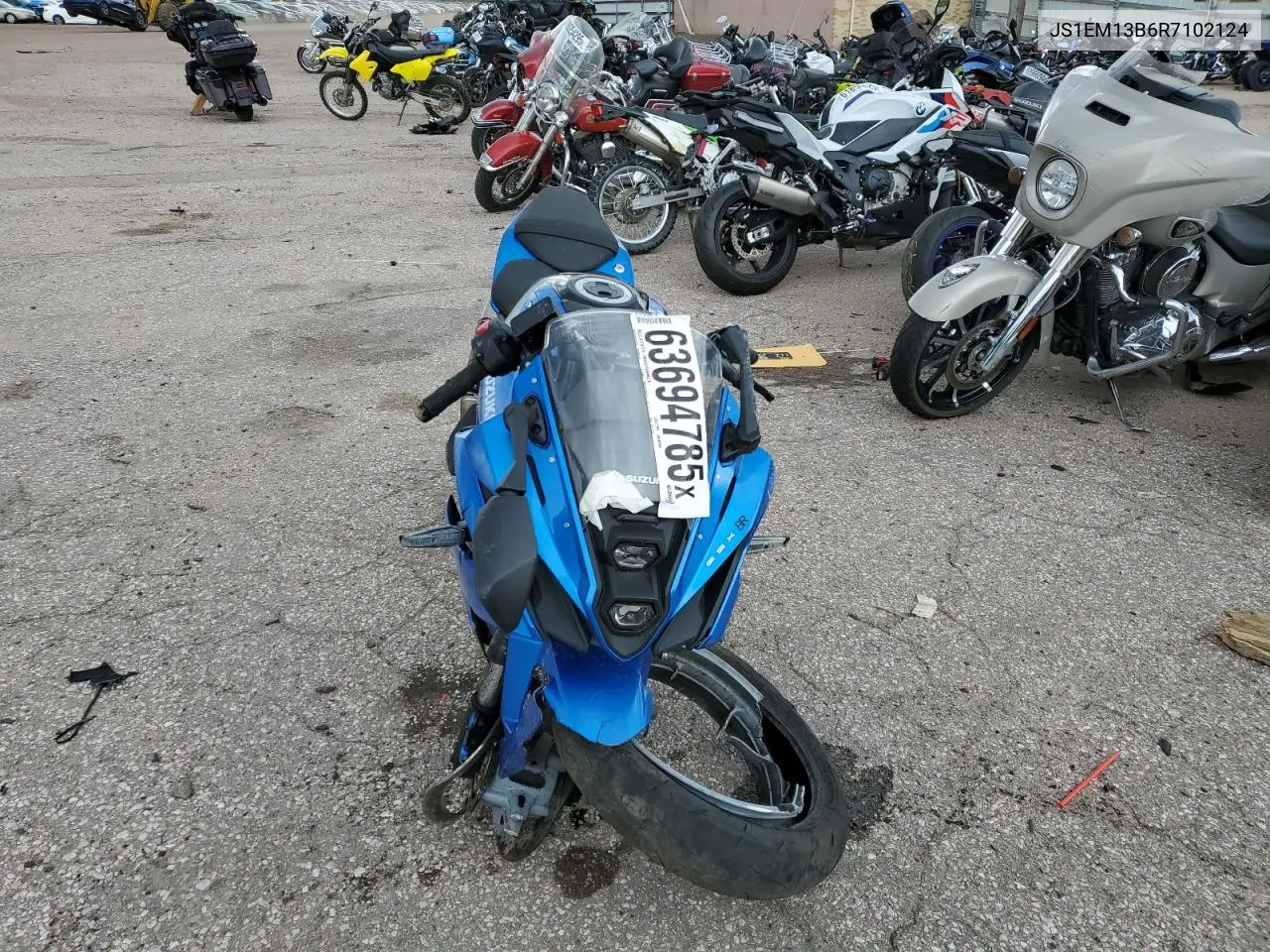 2024 Suzuki Gsx800 F VIN: JS1EM13B6R7102124 Lot: 63694785
