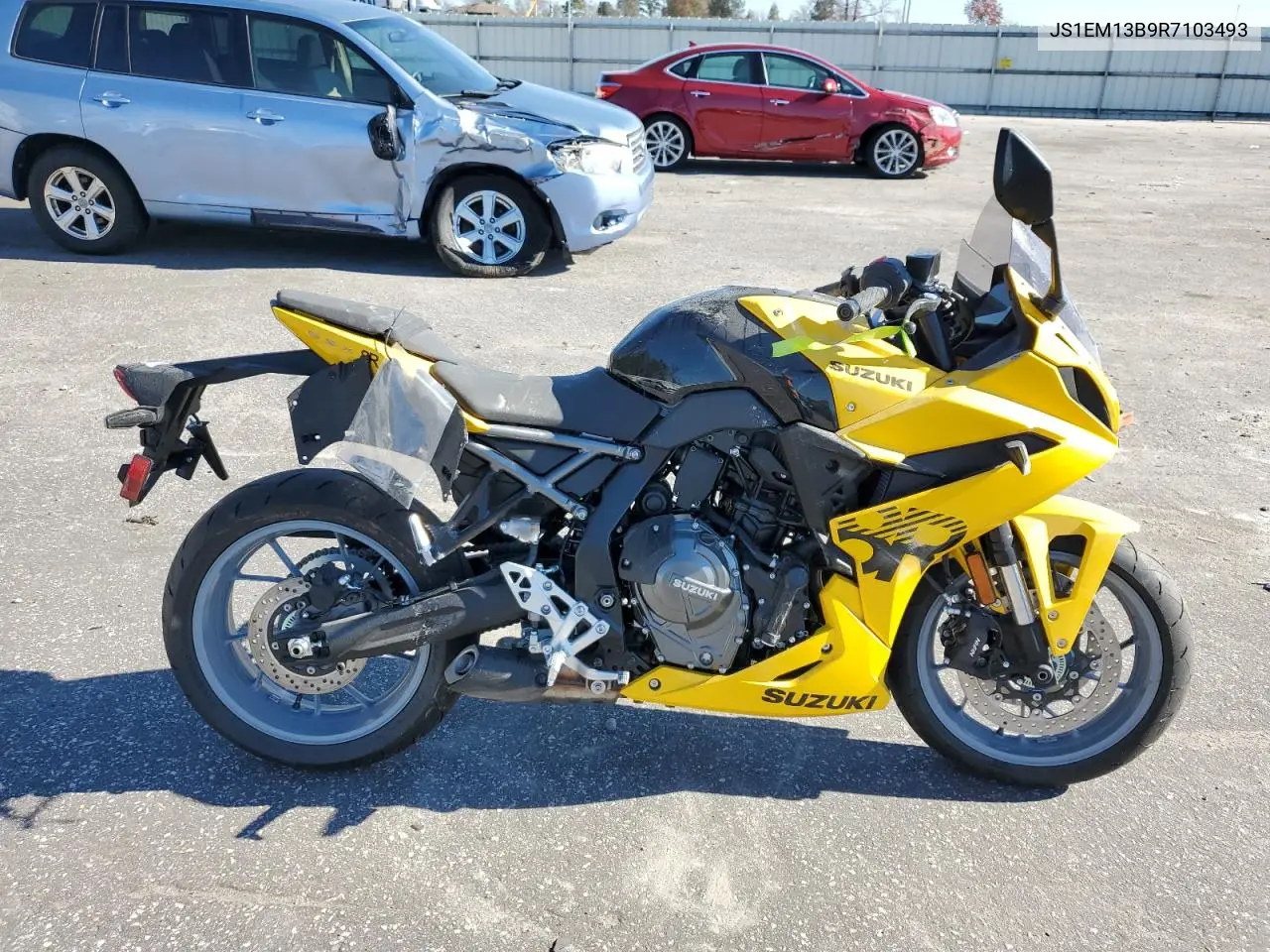 2024 Suzuki Gsx800 F VIN: JS1EM13B9R7103493 Lot: 82316544