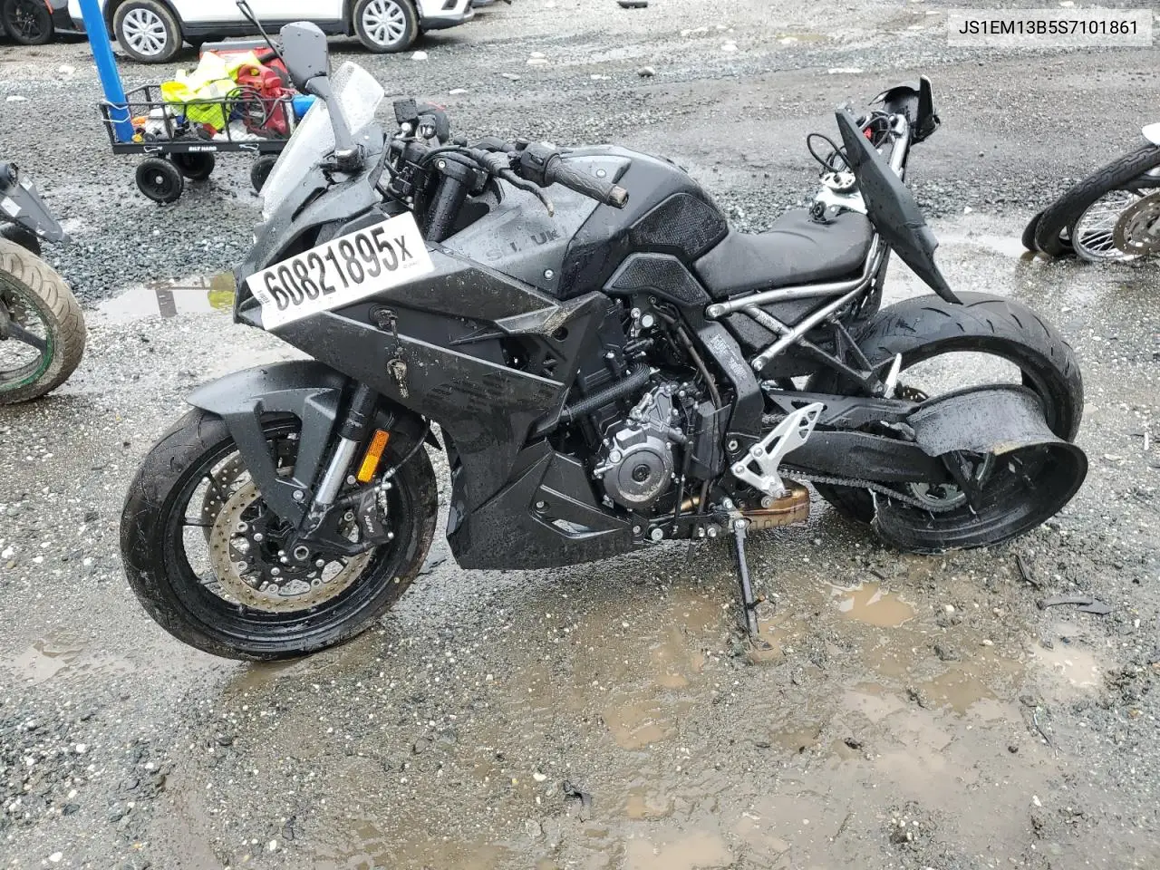 2025 Suzuki Gsx800 F VIN: JS1EM13B5S7101861 Lot: 60821895
