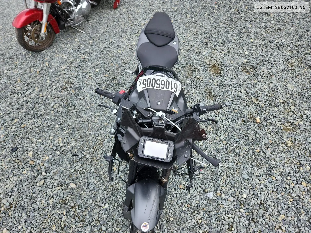 2025 Suzuki Gsx800 F VIN: JS1EM13B0S7100195 Lot: 61065005