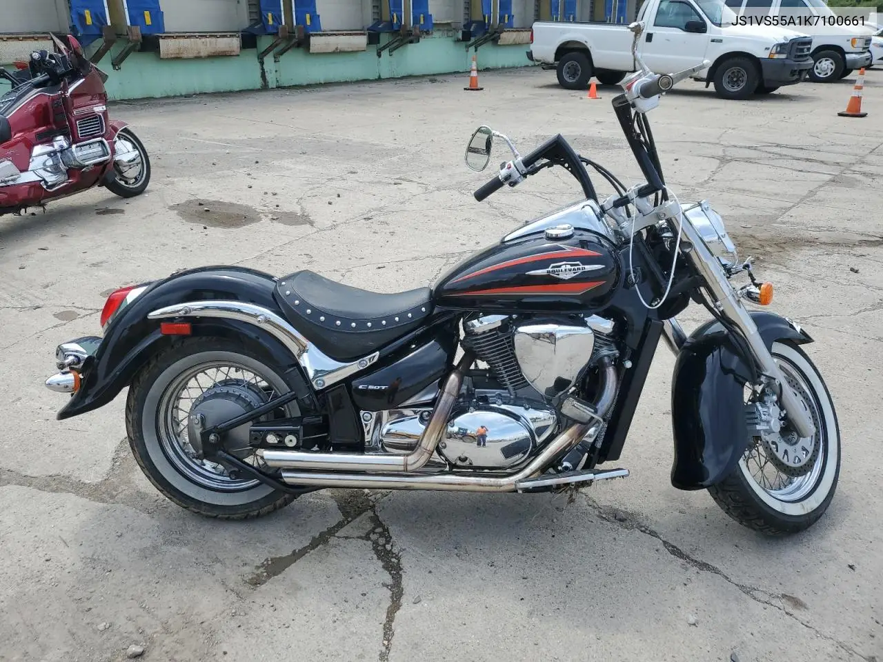 2019 Suzuki Vl800 M VIN: JS1VS55A1K7100661 Lot: 56140435