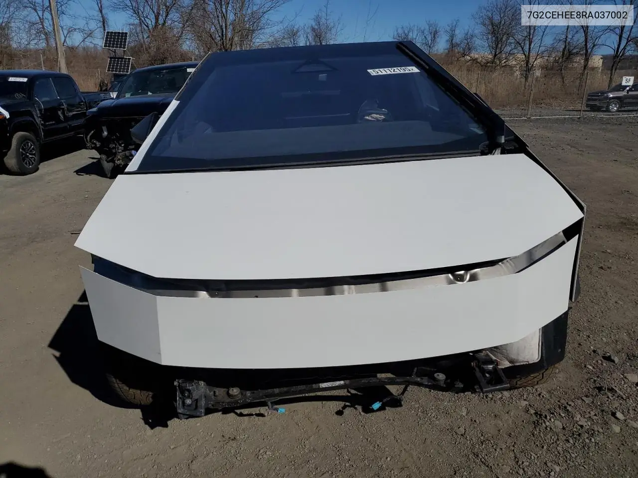 2024 Tesla Cybertruck VIN: 7G2CEHEE8RA037002 Lot: 51112195