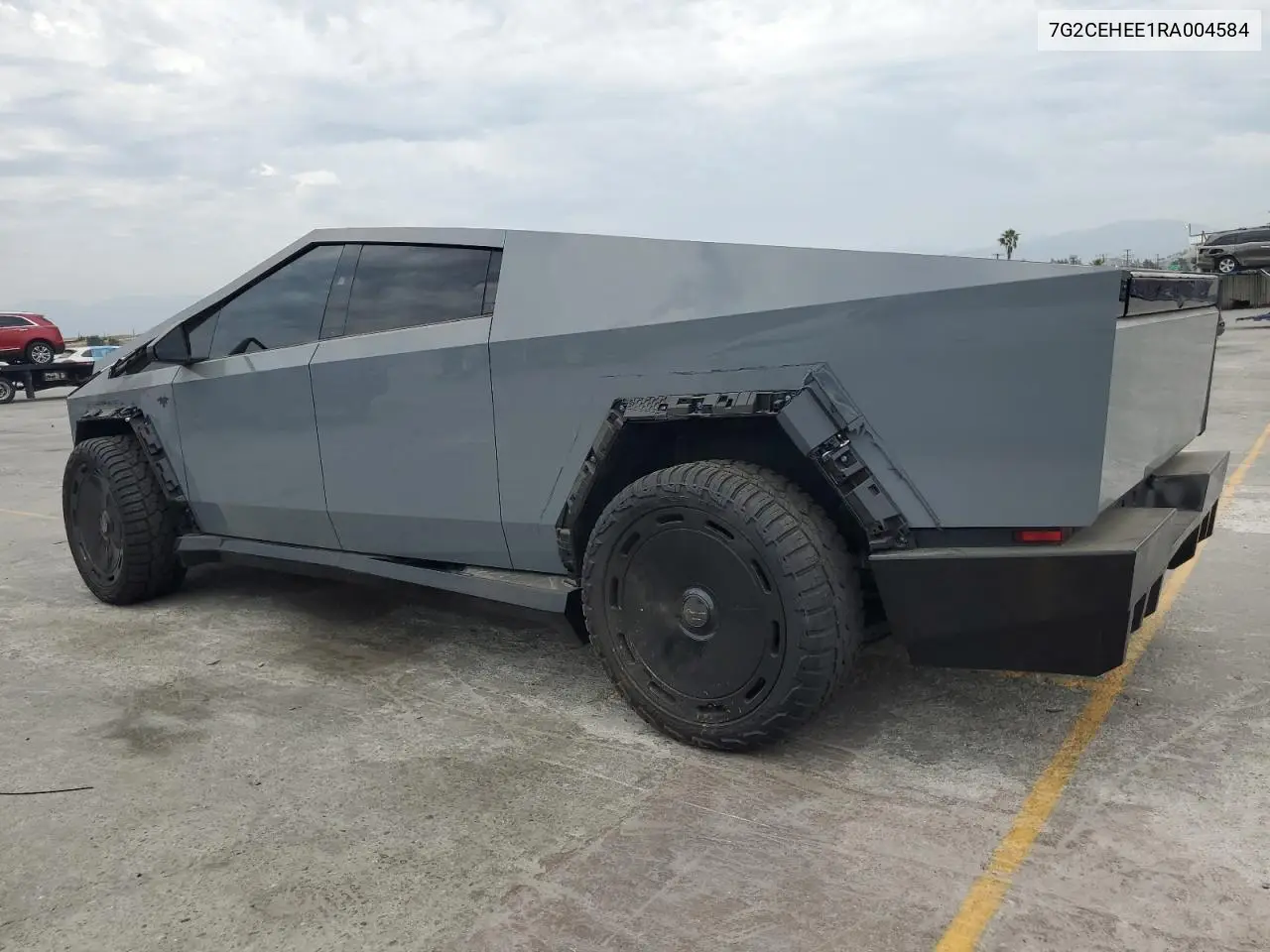 2024 Tesla Cybertruck VIN: 7G2CEHEE1RA004584 Lot: 56677845