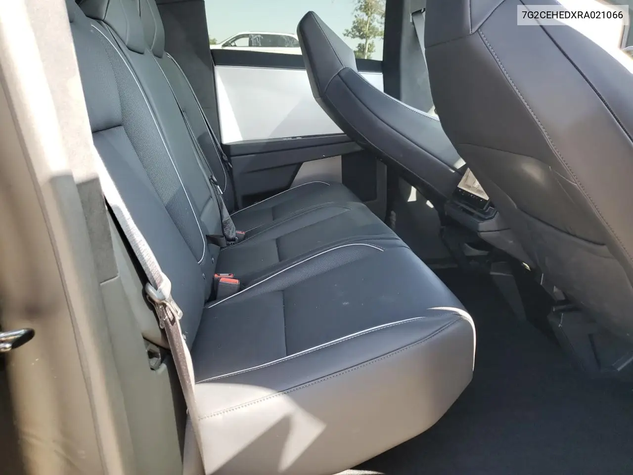 2024 Tesla Cybertruck VIN: 7G2CEHEDXRA021066 Lot: 59327495